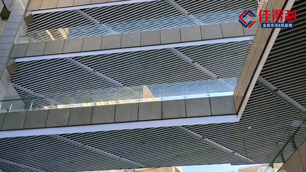 對于鋁方通的材質屬性你了解多少呢？?