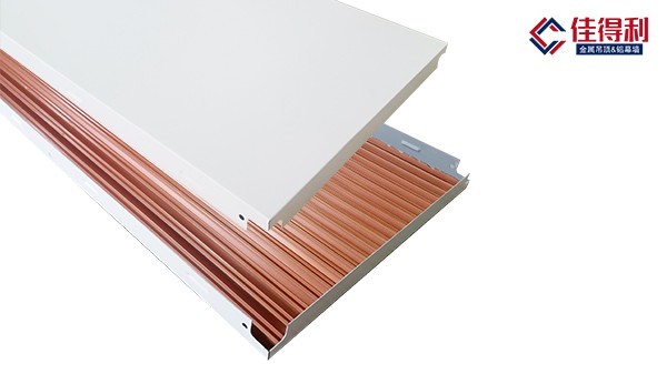 1200鋁質(zhì)瓦楞復(fù)合板 1200鋁質(zhì)瓦楞復(fù)合板